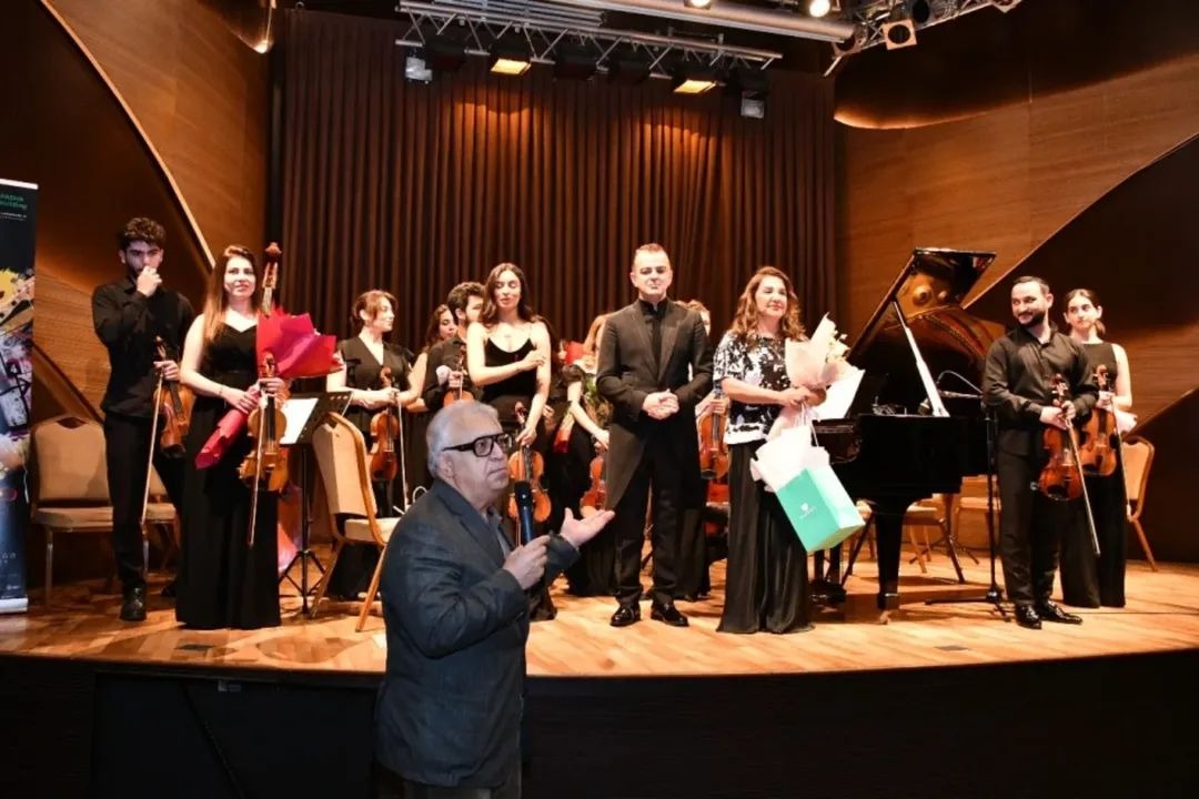 ERDİ TAMAŞIN XEYRİYYƏ KONSERTİ