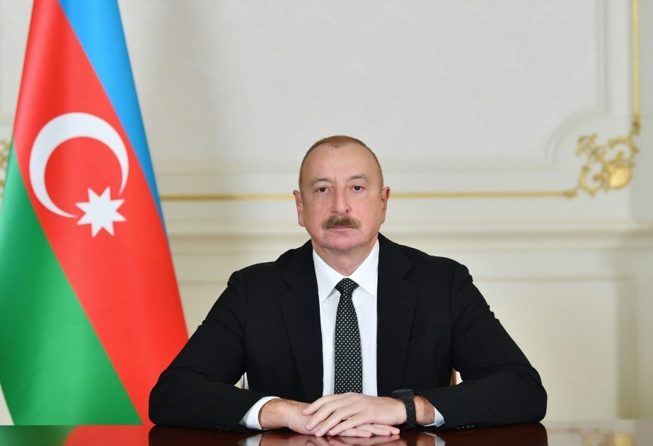 Prezident: \"Azərbaycan xalqı hər zaman qadına dərin ehtiram bəsləmiş, ana haqqını uca tutmuşdur\"