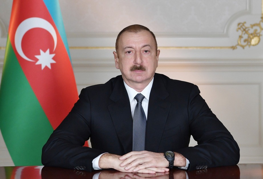 Prezident İlham Əliyev Azərbaycan Milli Paralimpiya komandası üzvlərini təltif edib