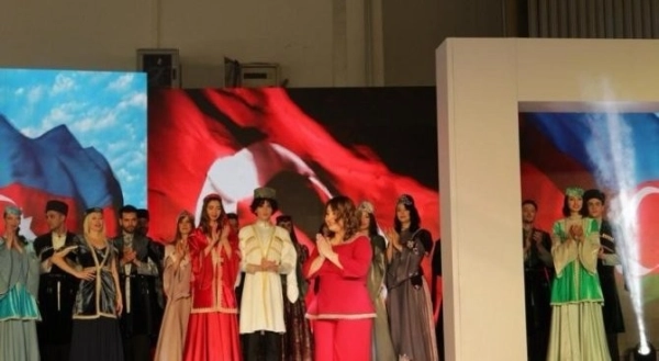 Ankarada Azərbaycan milli geyimləri sərgisi -Fotoqaleri